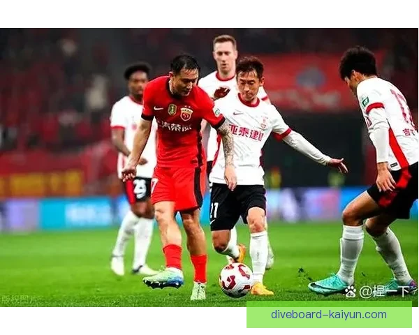 中超联赛最新战报：上海上港逆转广州恒大，状态回暖继续领跑积分榜