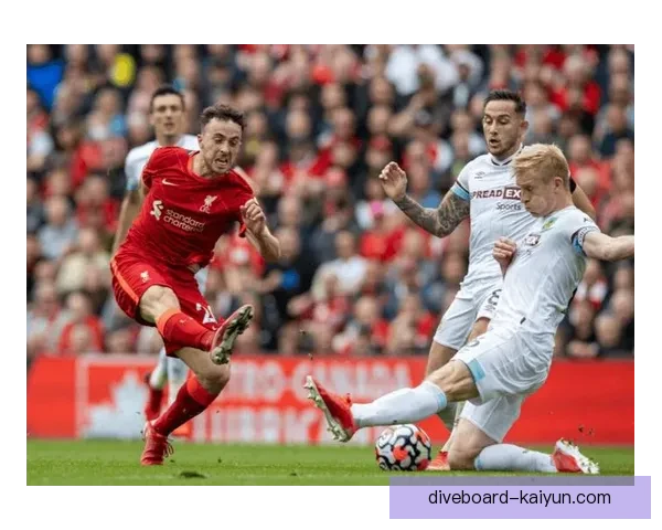 英超曼联进攻状态回暖，面对对手表现稳健