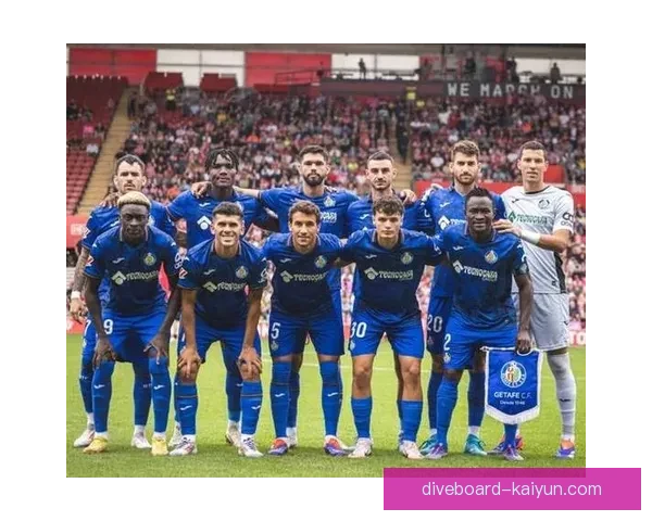 西甲瓦列卡斯球场近期表现稳健，成为主场作战的坚固堡垒。